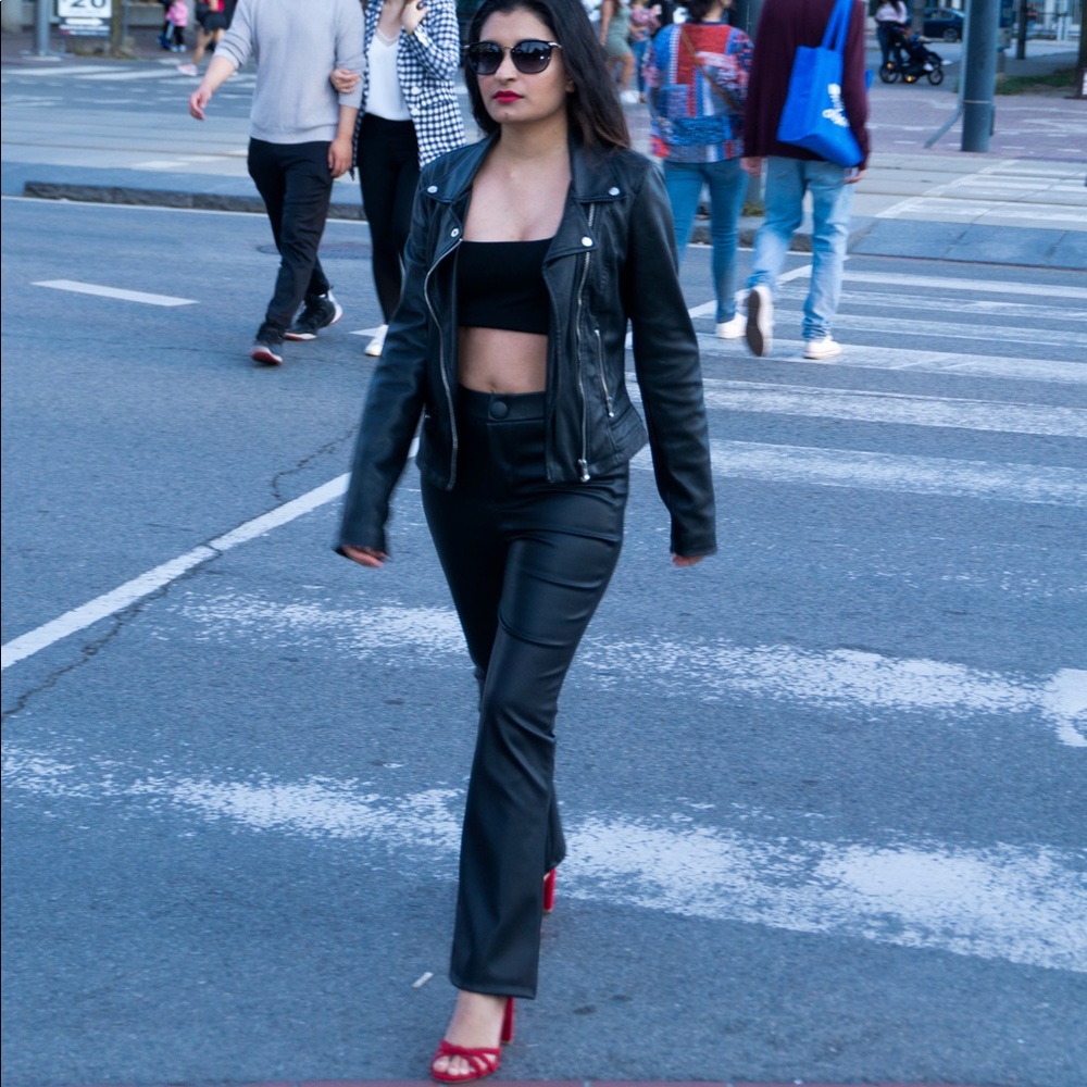 Meet your Posher, Damini